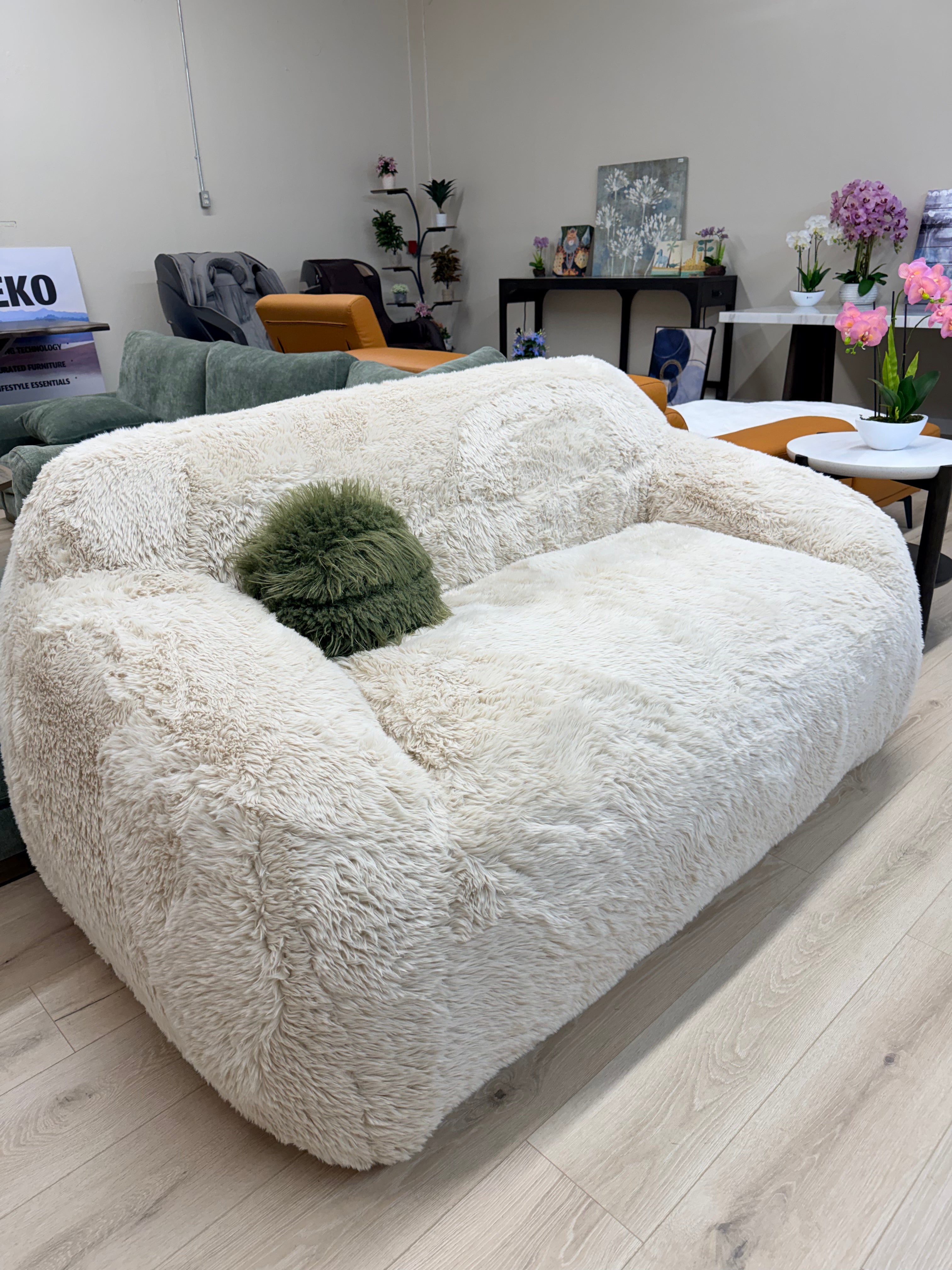 Darwen FM64006BG-LV Loveseat-FOA