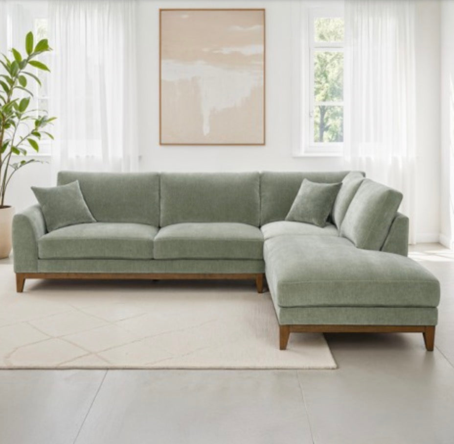 Watton Sectional, Right Chaise - FOA